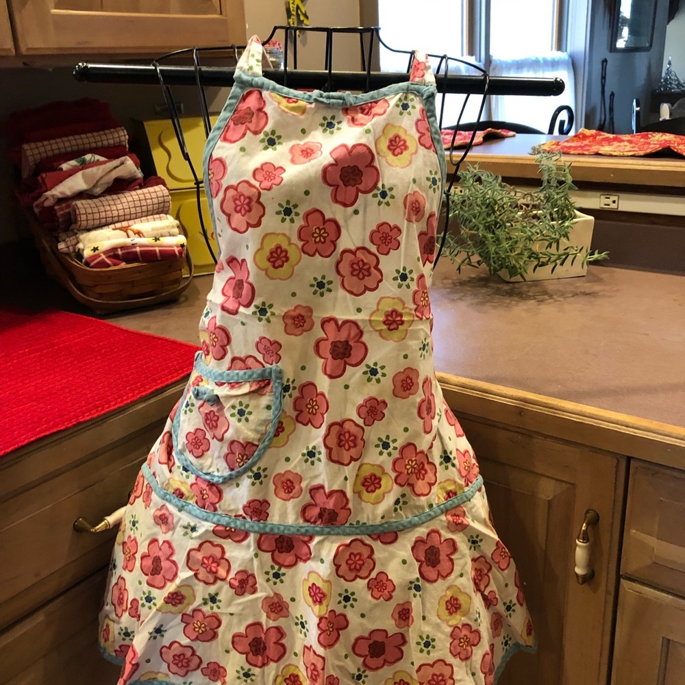 Adorable floral apron